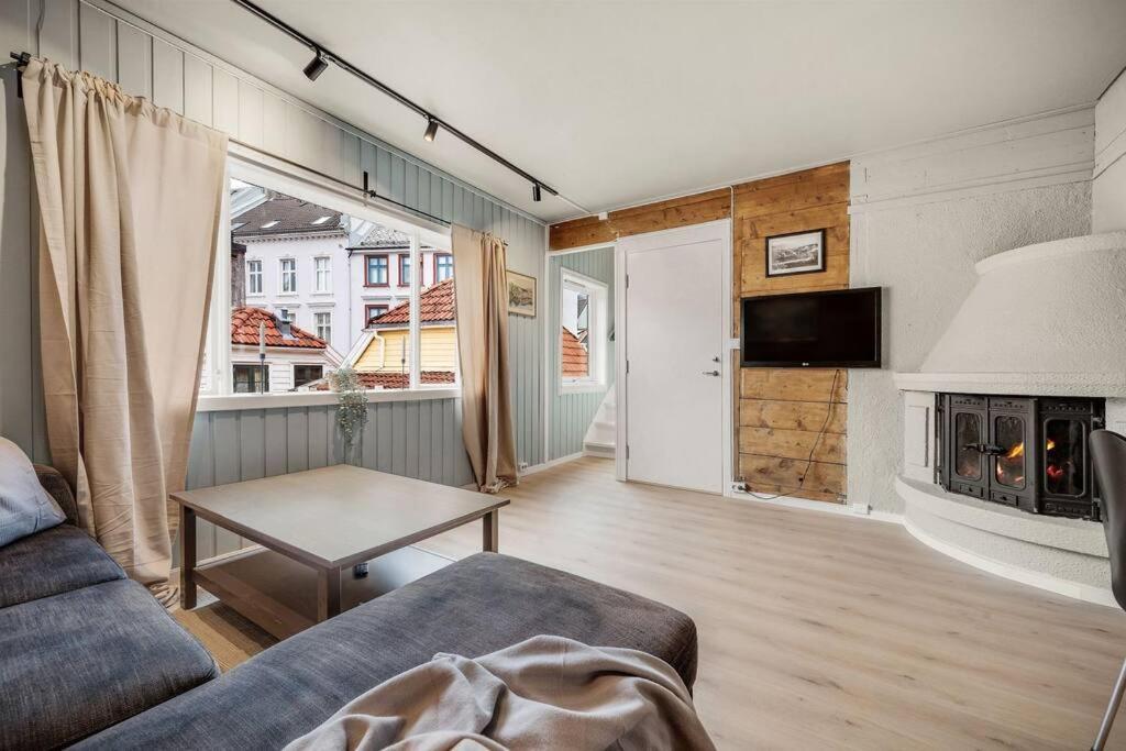 Dinbnb Homes I 4-Bedroom Historical House In Romantic Surroundings Bergen Exterior foto