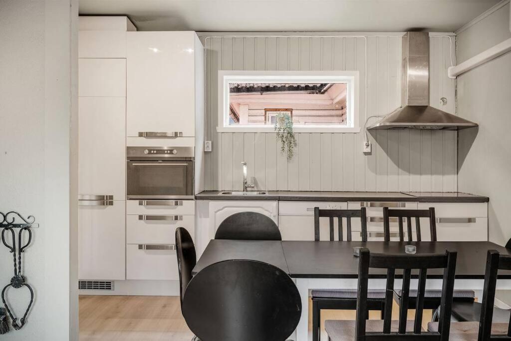 Dinbnb Homes I 4-Bedroom Historical House In Romantic Surroundings Bergen Exterior foto
