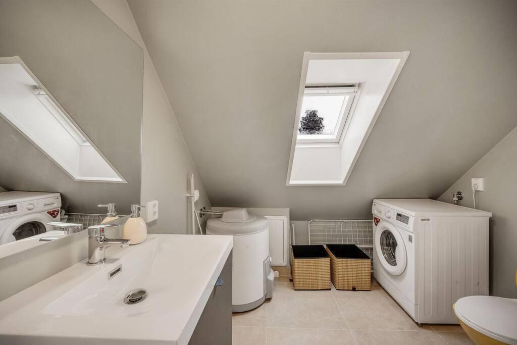 Dinbnb Homes I 4-Bedroom Historical House In Romantic Surroundings Bergen Exterior foto