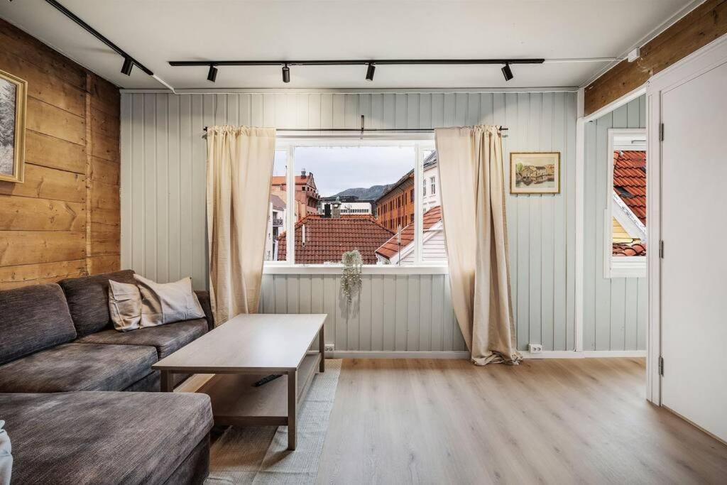 Dinbnb Homes I 4-Bedroom Historical House In Romantic Surroundings Bergen Exterior foto